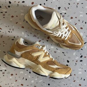 New Balance Men’s 9060 “Great Plains” Sneaker Size US 9